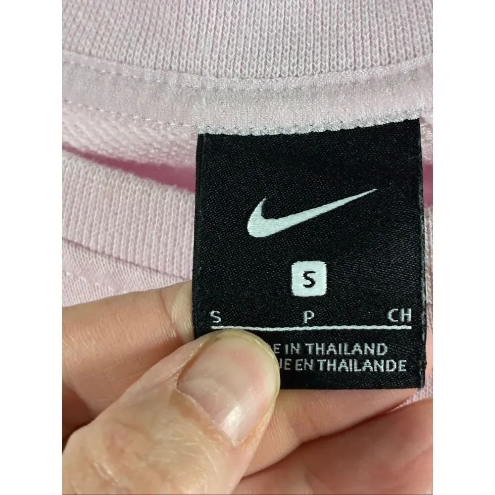 Nike Dri Fit Women’s Swoosh Training Cropped Crew Sweatshirt in Pink Size S